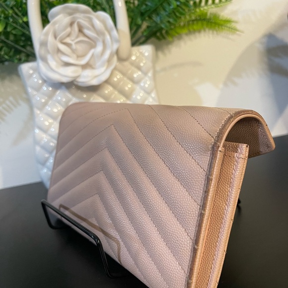 2018 Yves Saint Laurent Blush Pink Wallet - Picture 10 of 11
